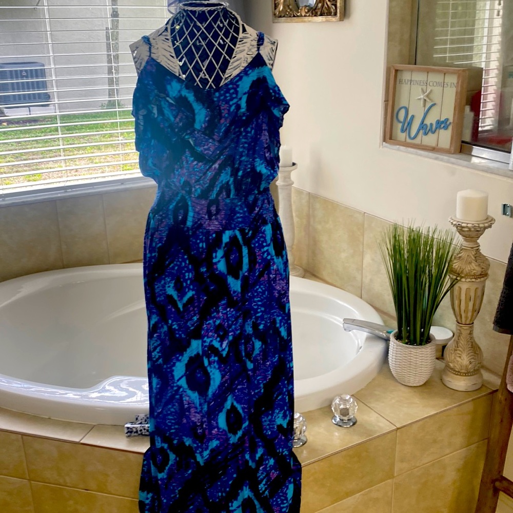 No boundaries maxi dress